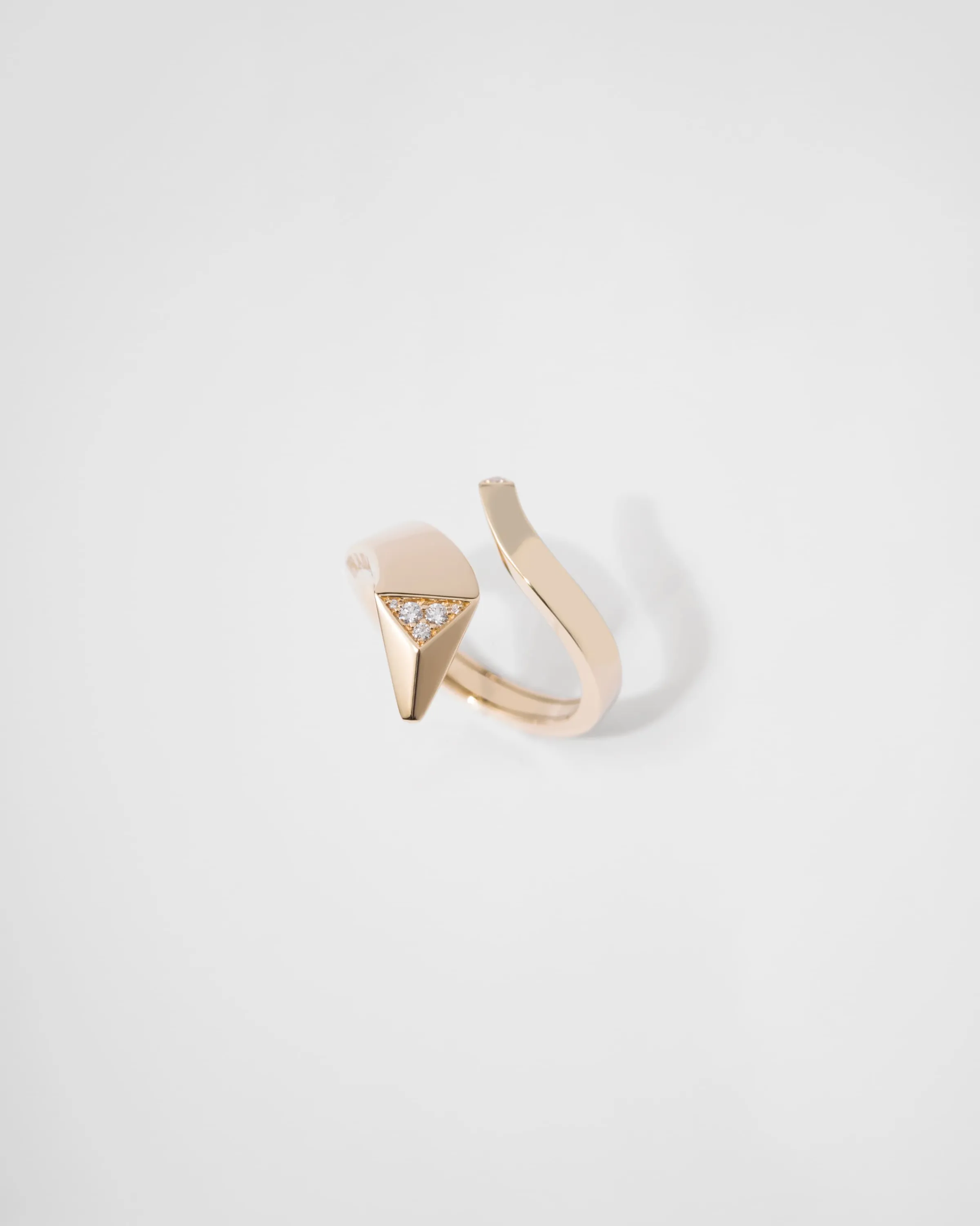 Prada Anello Eternal Gold mini in oro giallo e diamanti con serprente