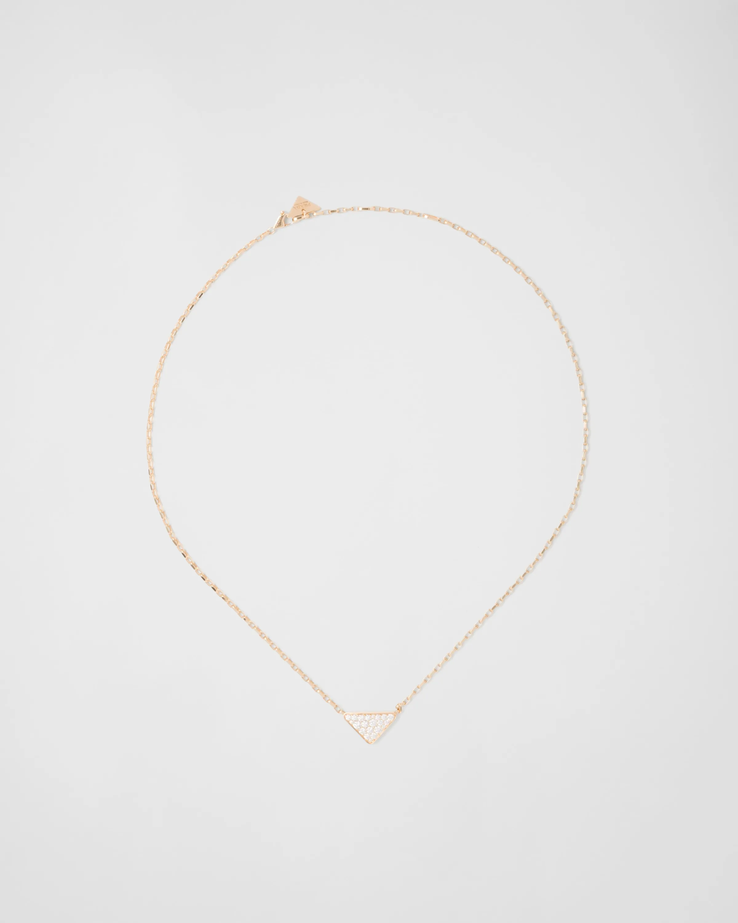 Prada Collana Eternal Gold in oro giallo e diamanti con triangolo pendente mini