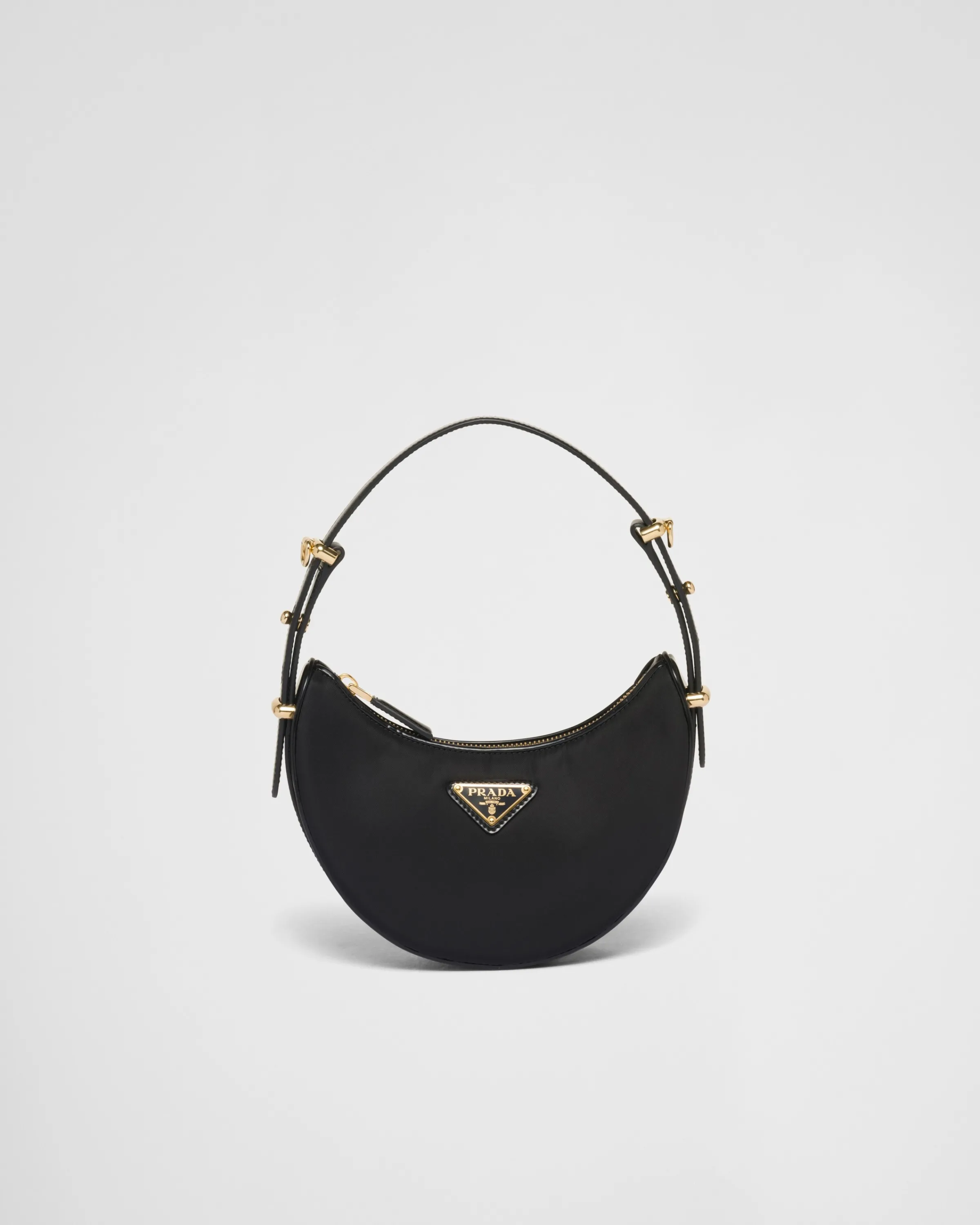 Donna Prada Mini borsa a spalla Arqué in Re-Nylon e pelle spazzolata
