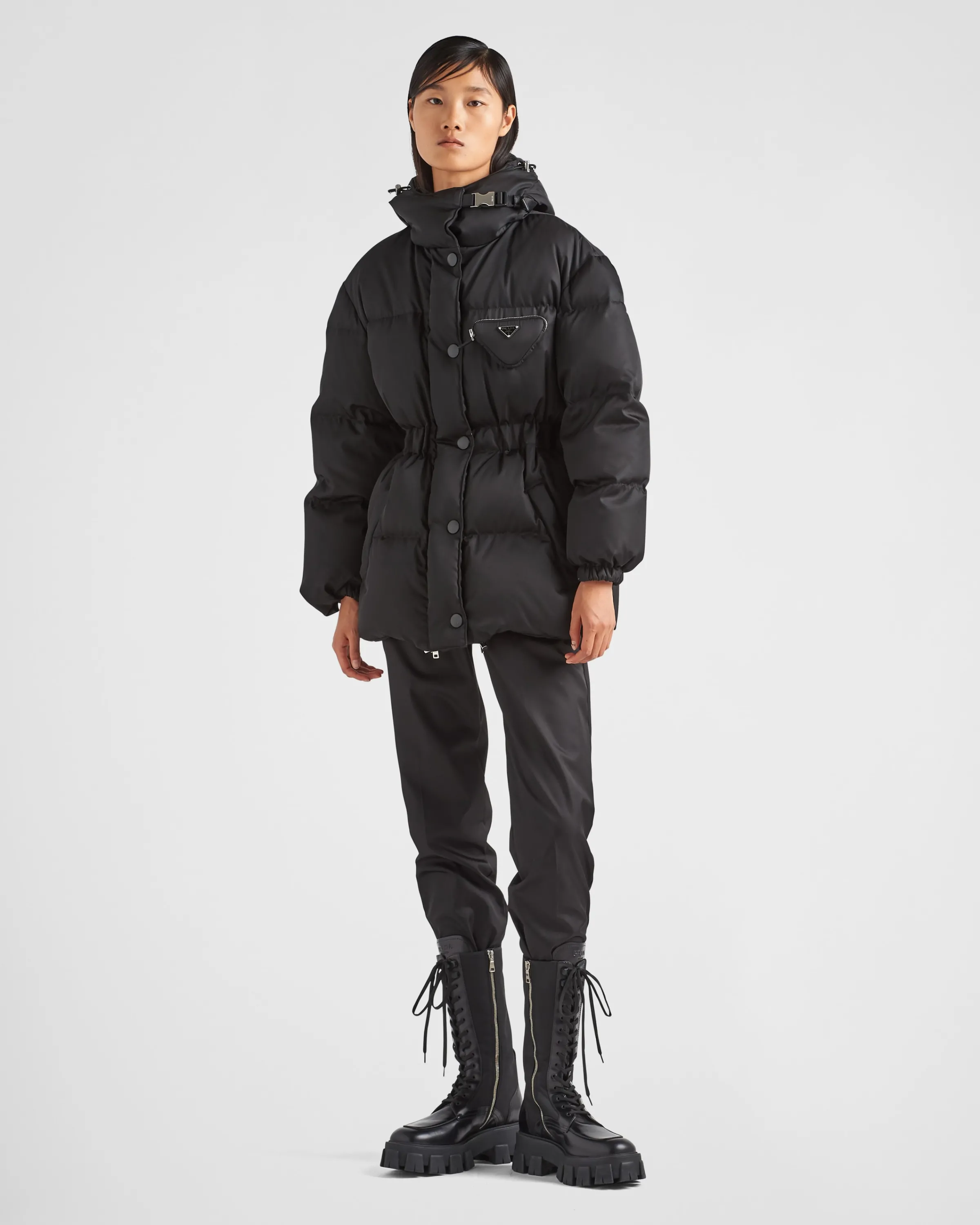 Donna Prada Piumino in Re-Nylon